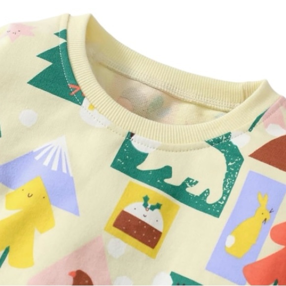 ⭐️$5 Holiday Sweatshirt Adorable Print Boutique NEW - Picture 4 of 4